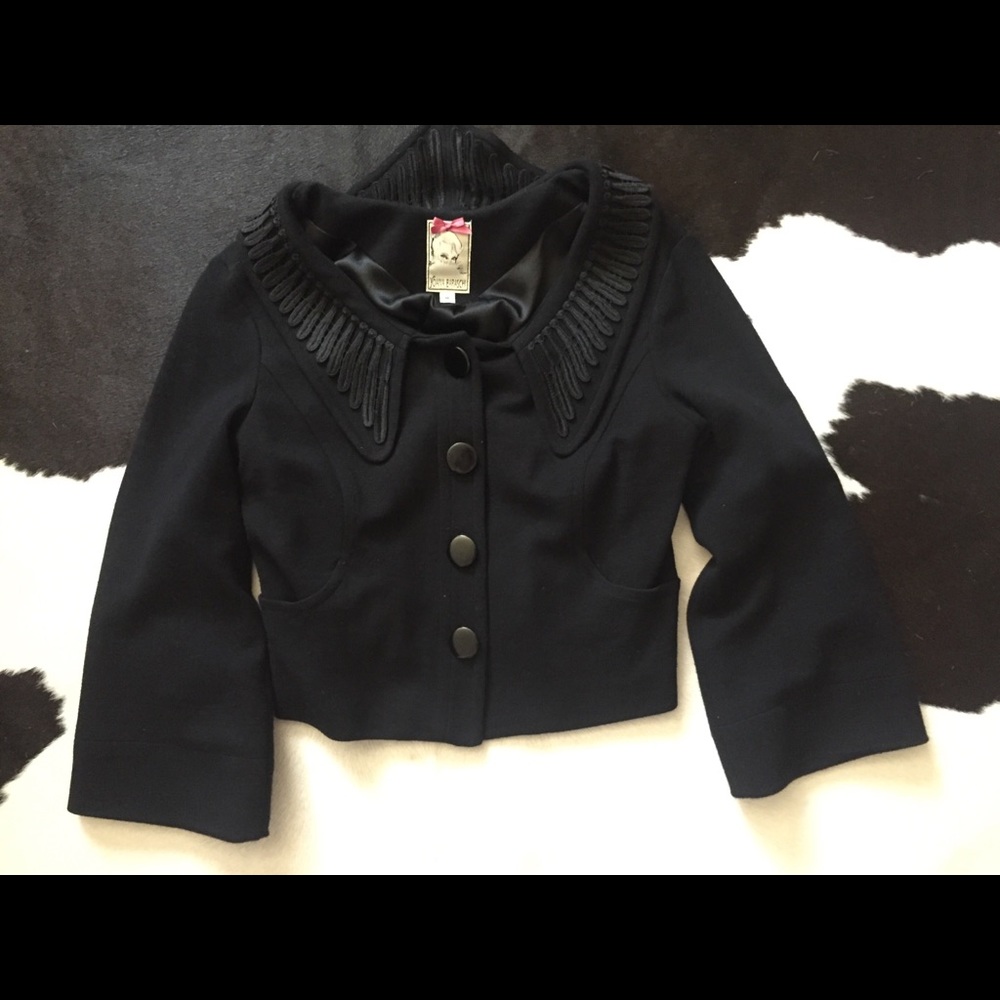Yoana Baraschi black jacket